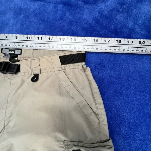 Vintage REI Sahara Convertible Pants Womens 8 Beige Canvas Cargo Hiking - Picture 4 of 12